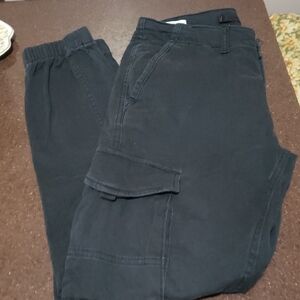 Jack & Jones Black Cargo Pants. SIZE 31/32.